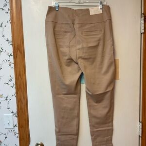 Dear Scarlett Magic Pants